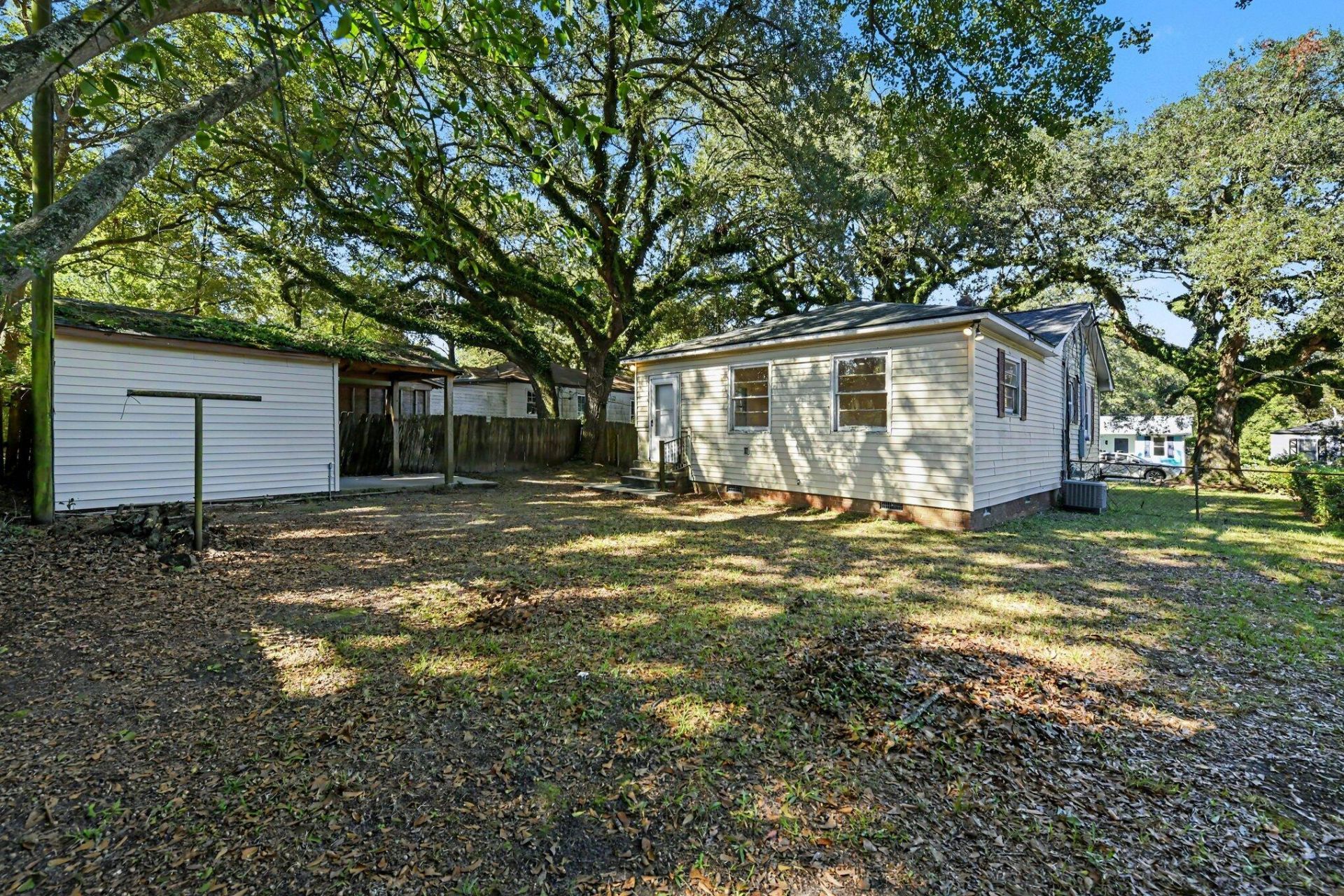 2663 Olympia Avenue Photo 22