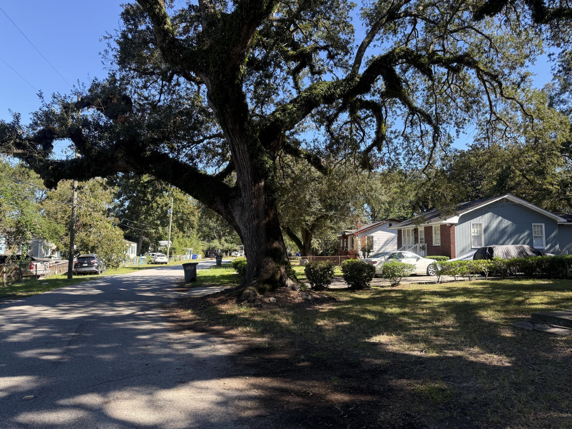 2663 Olympia Avenue Photo 24