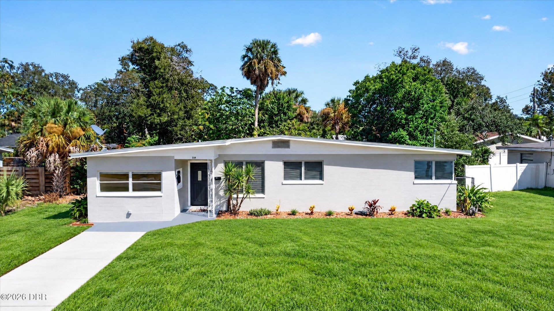 319 McIntosh Road Photo 4