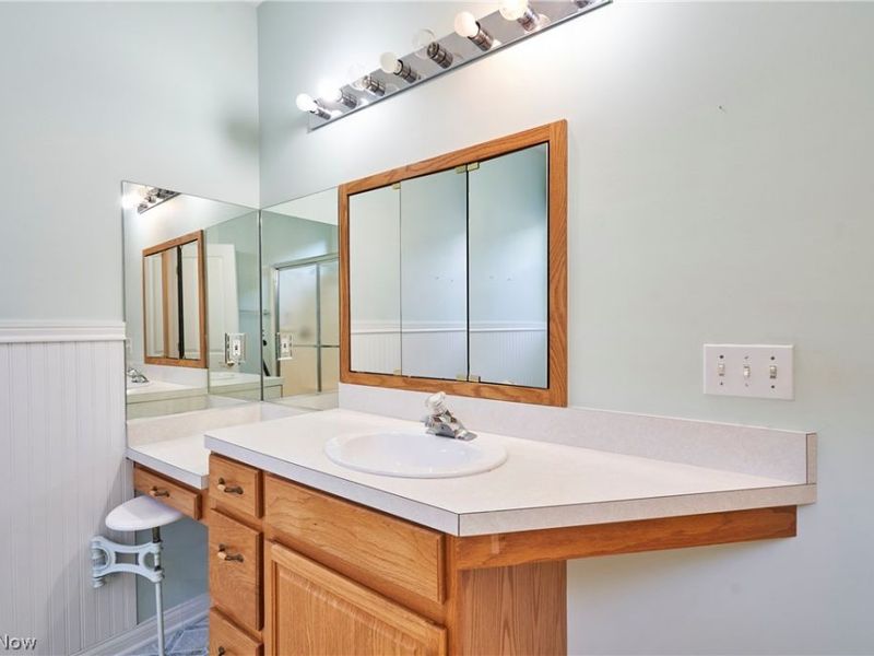 8688 Parkside Drive, Northfield, OH 44067 Photo 19
