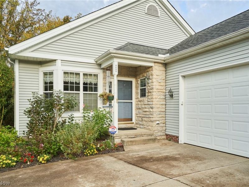 8688 Parkside Drive, Northfield, OH 44067 Photo 2