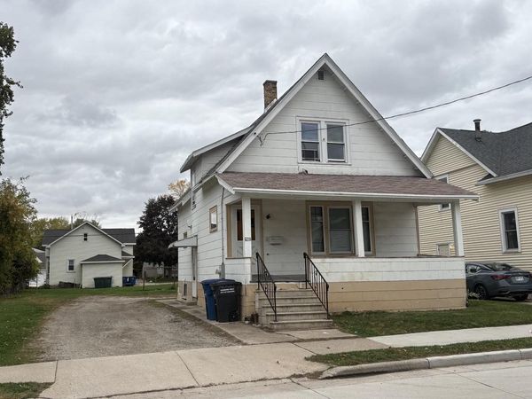 756 PROSPECT AVENUE, Oshkosh, WI 54901