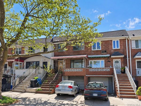 14410 Gravett Road , Flushing, NY 11367
