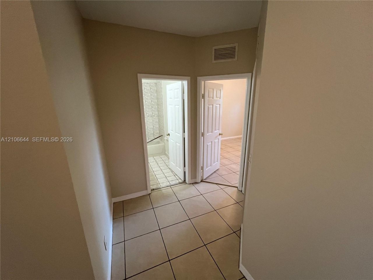 1489 SW 1 St , Unit ., Homestead, FL 33030 Photo
