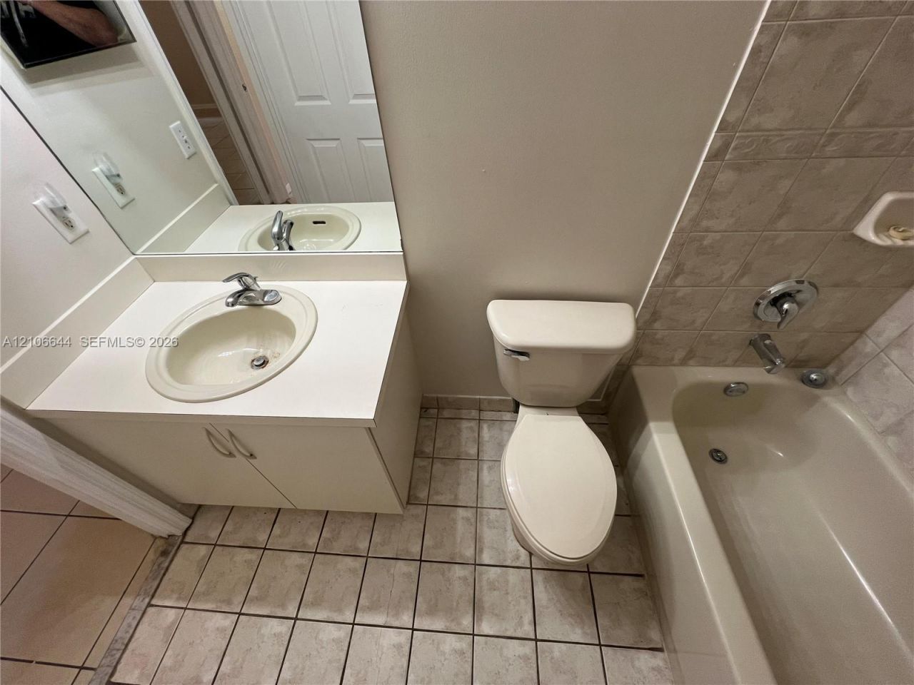 1489 SW 1 St , Unit ., Homestead, FL 33030 Photo