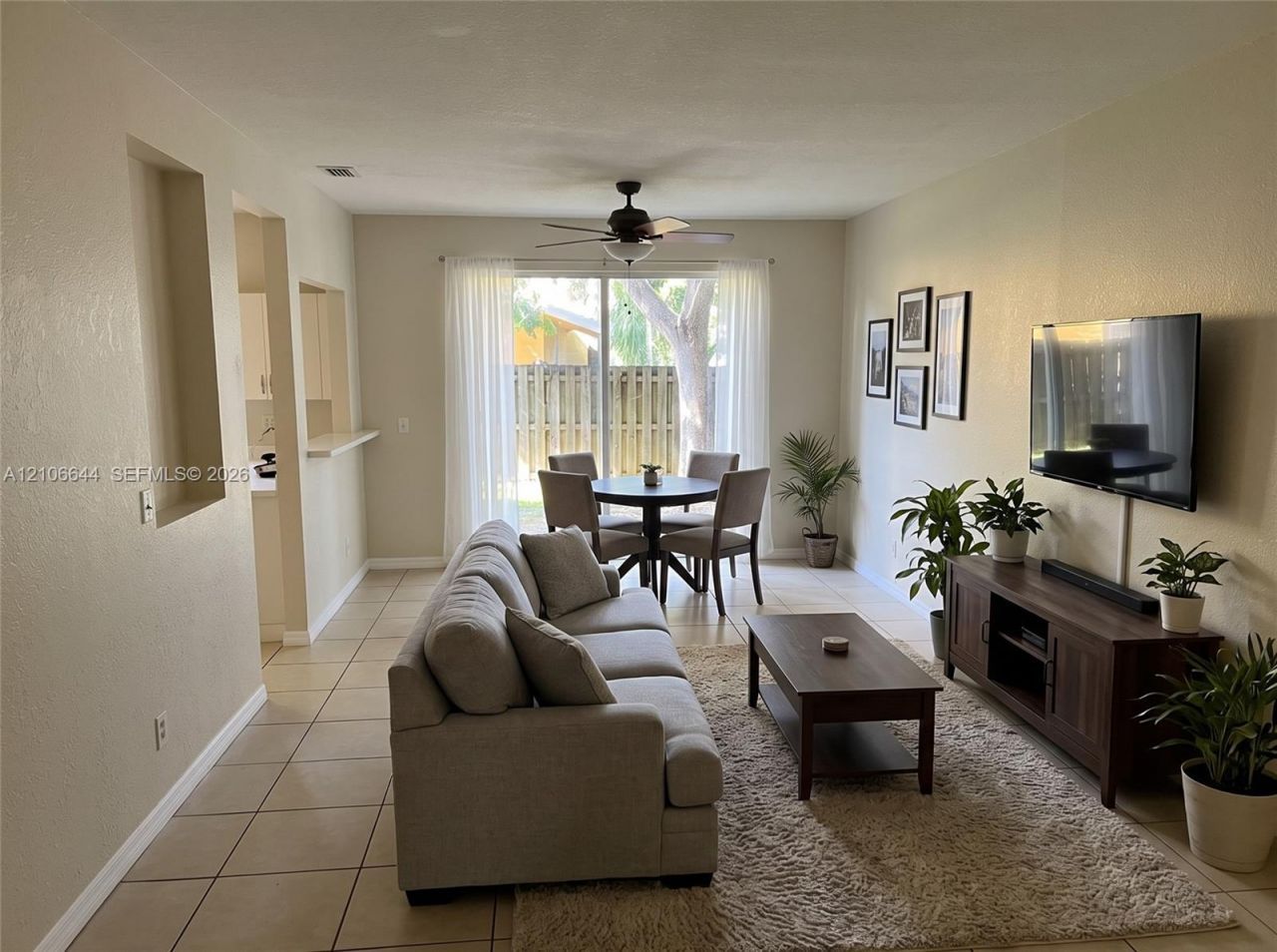 1489 SW 1 St , Unit ., Homestead, FL 33030 Photo