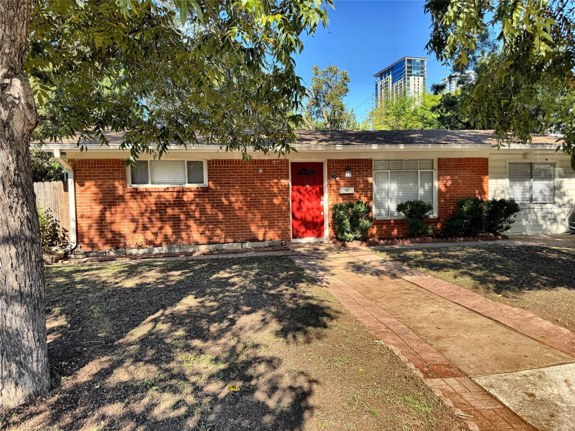 42 Waller St, Austin, TX 78702 Main Photo