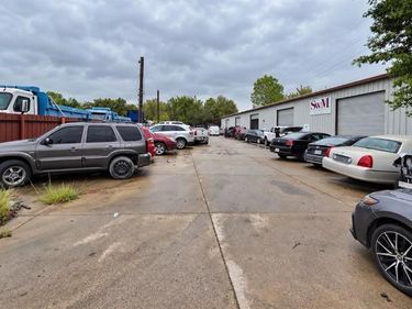 2319 Cartwright Street , Dallas, TX 75212