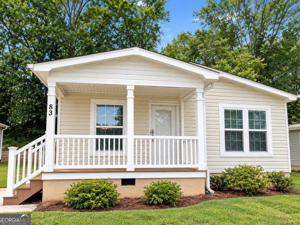 83 Willow Drive E, Newnan, GA 30263