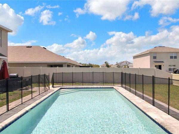 5440 LOGAN CAVE AVENUE , WIMAUMA, FL 33598
