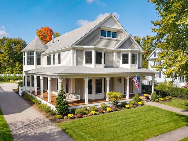 61 Warren St, Needham, MA 02492