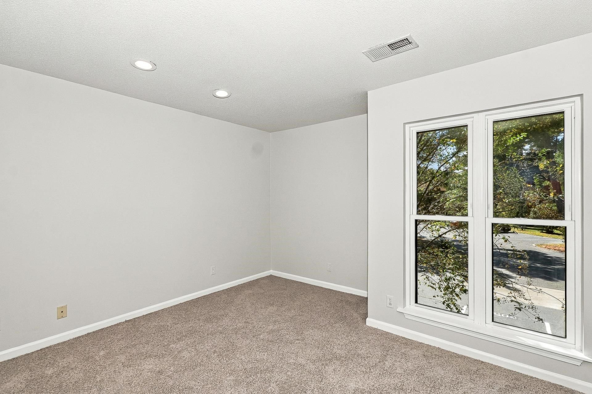 305 Indian Wells Ct. Photo 24