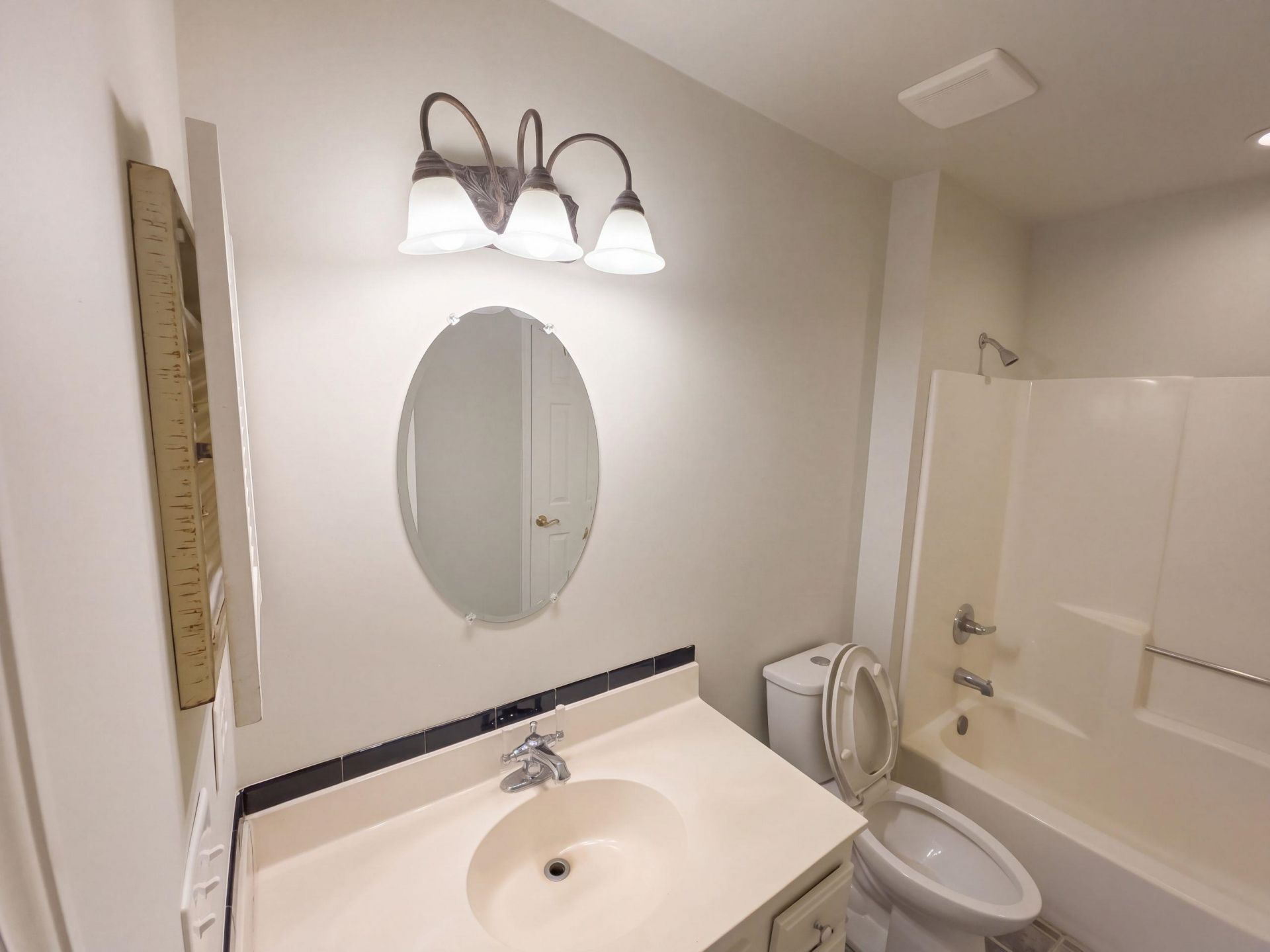 305 Indian Wells Ct. Photo 29