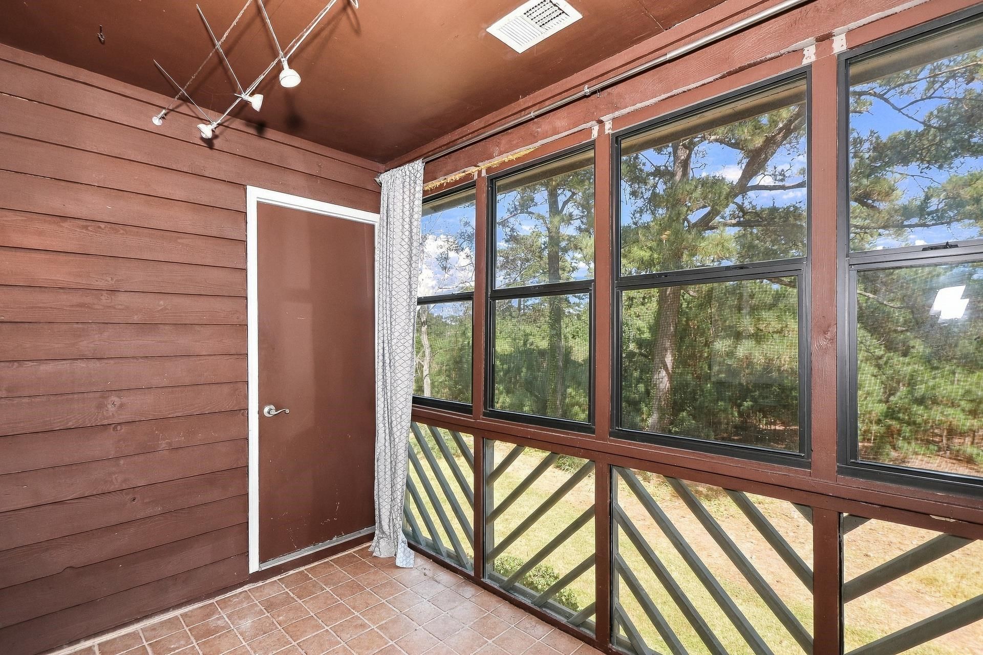 305 Indian Wells Ct. Photo 32