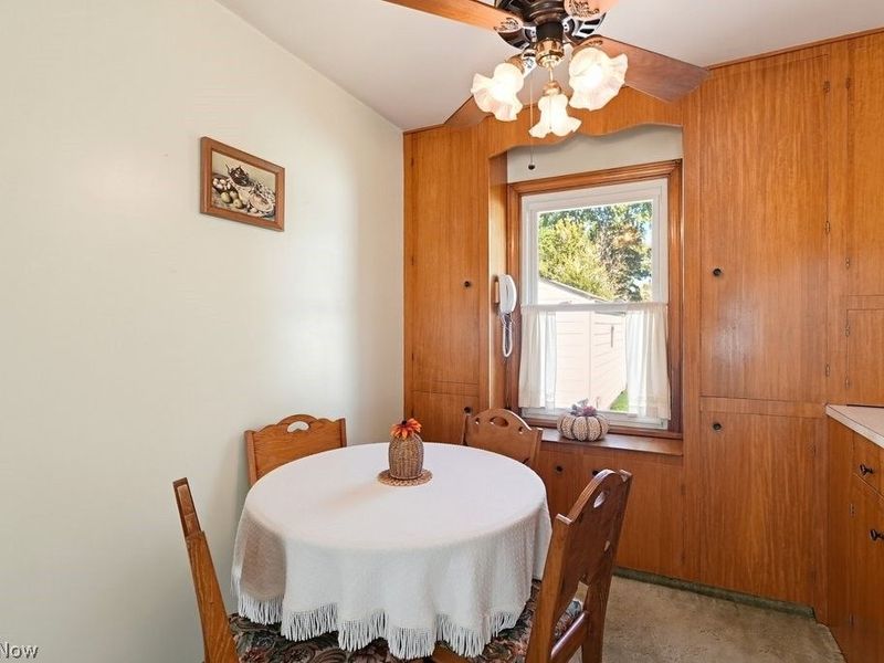 192 Wolf Avenue, Wadsworth, OH 44281 Photo 9