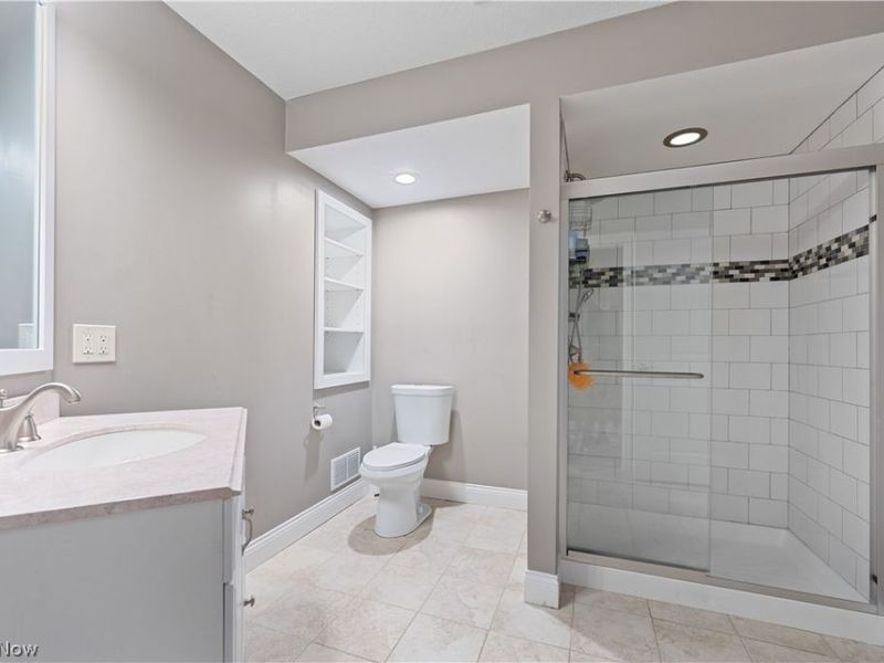 6037 Baronscourt Way, Dublin, OH 43016 Photo 18