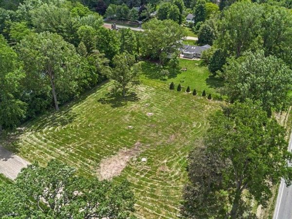 Cottontail Lane, Ann Arbor, MI 48103