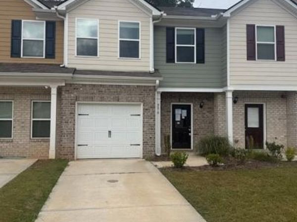 8678 Lakeview Cmns Commons , Jonesboro, GA 30238