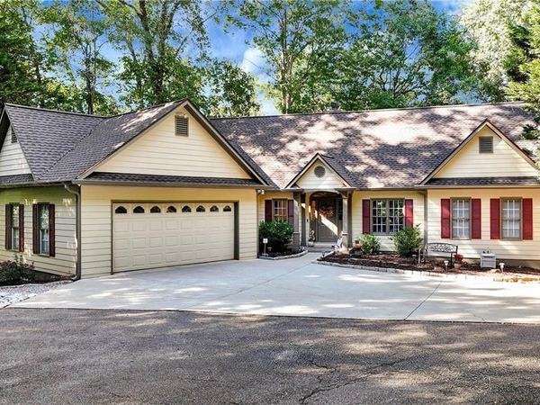 55 Sundown Way , Dawsonville, GA 30534