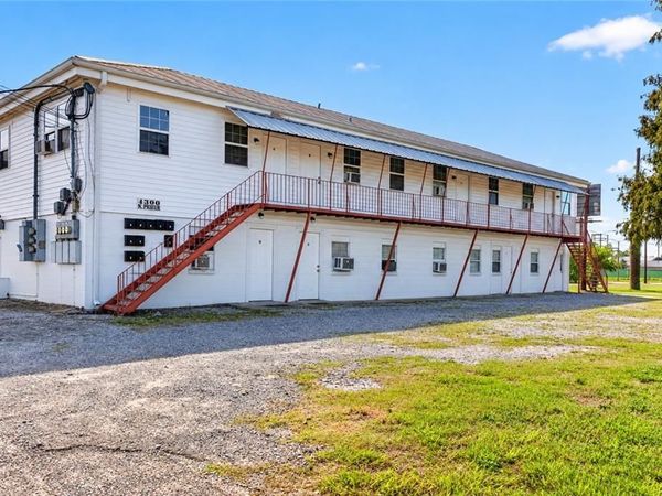 4300 N PRIEUR Street , New Orleans, LA 70117
