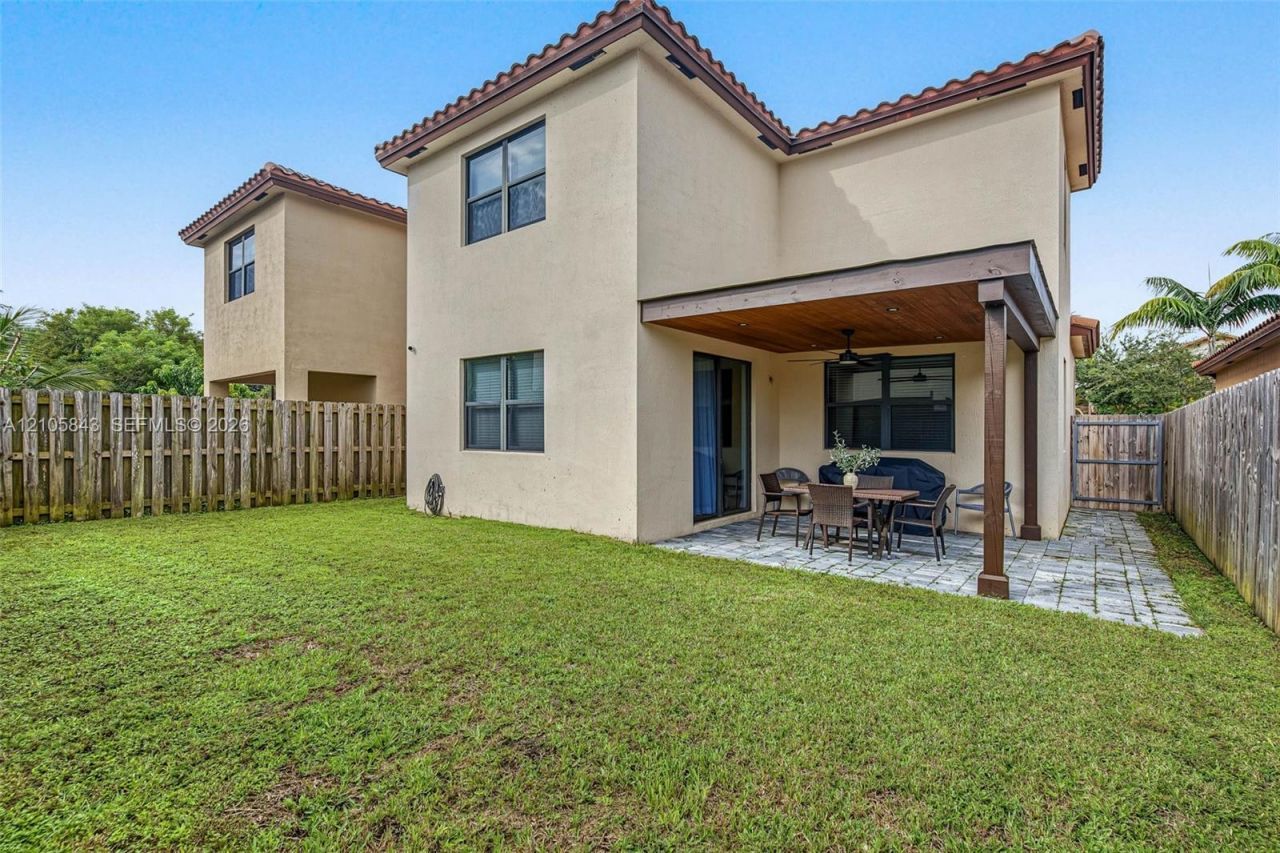 125 NE 24th Ter , Homestead, FL 33033 Photo