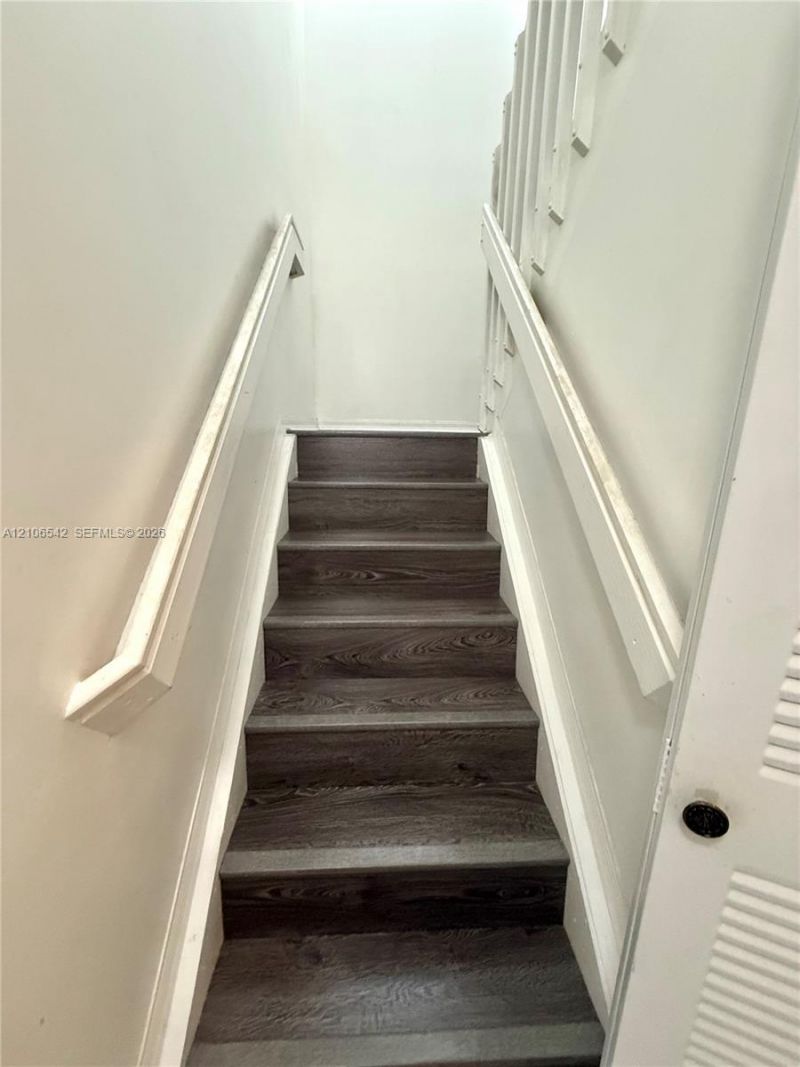 8183 NW 8th St , Unit C5, Miami, FL 33126 Photo