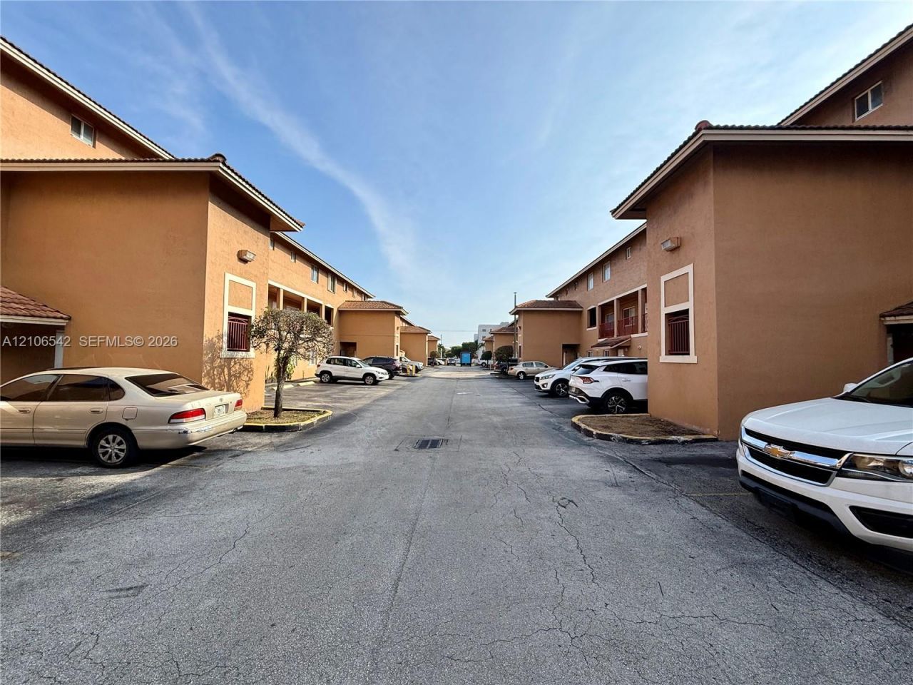 8183 NW 8th St , Unit C5, Miami, FL 33126 Photo