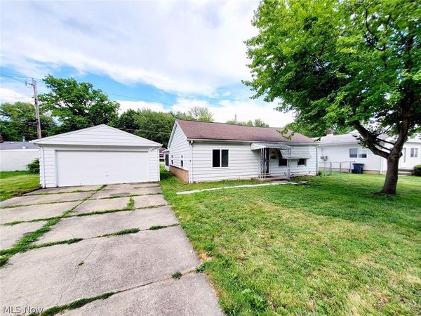 483 Campers Drive , Eastlake, OH 44095