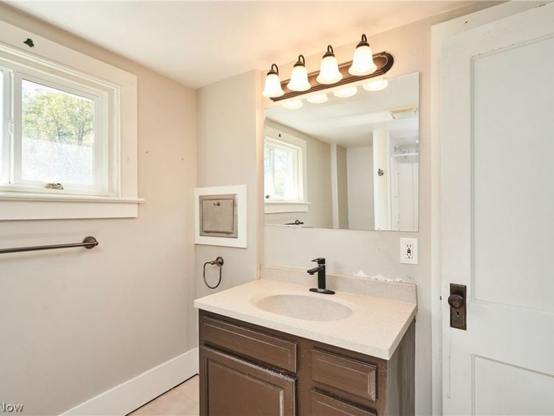 940 Falls Avenue, Cuyahoga Falls, OH 44221 Photo 17