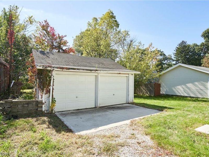 940 Falls Avenue, Cuyahoga Falls, OH 44221 Photo 19