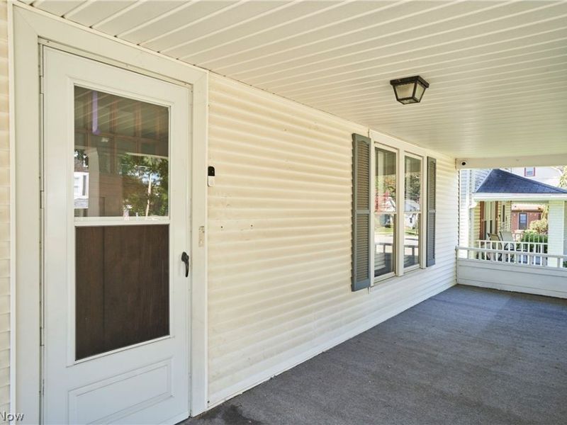 940 Falls Avenue, Cuyahoga Falls, OH 44221 Photo 4