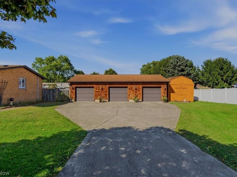 1598 Gene Street, Belpre, OH 45714 Photo 6