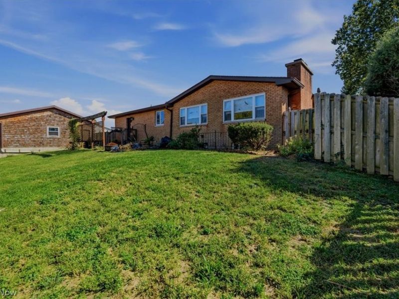 1598 Gene Street, Belpre, OH 45714 Photo 8