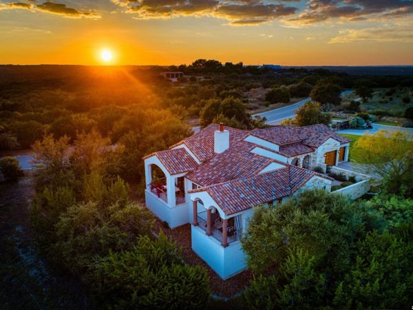 5 DI LUSSO DR, Boerne, TX 78006