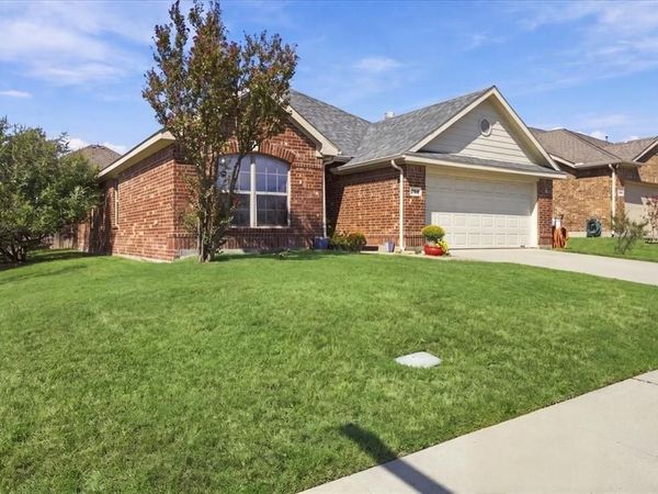 1524 Hanover Lane, Van Alstyne, TX 75495