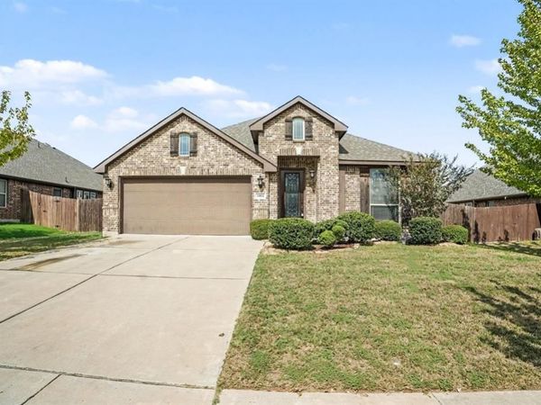 1004 Star Grass Drive , Mansfield, TX 76063