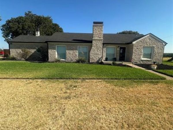 2409 Highway 81 N, Bowie, TX 76230