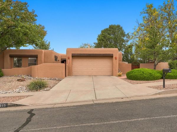 9215 Hagerman Avenue NE, Albuquerque, NM 87109