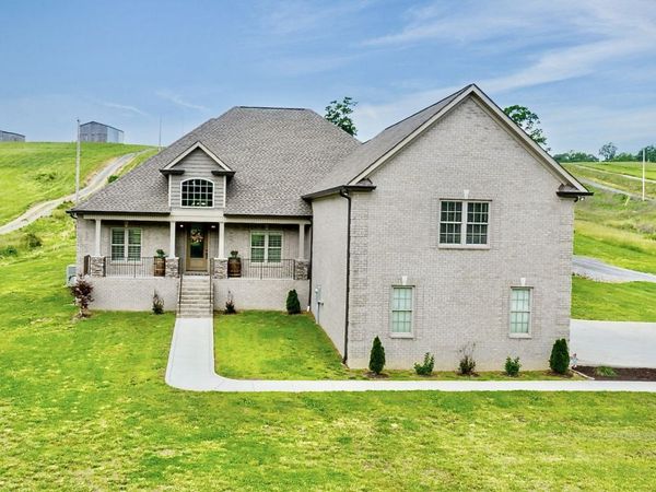 1742 Old Gallatin Rd , Portland, TN 37148