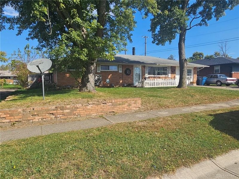 6625 Harshmanville Road, Huber Heights, OH 45424 Photo 3
