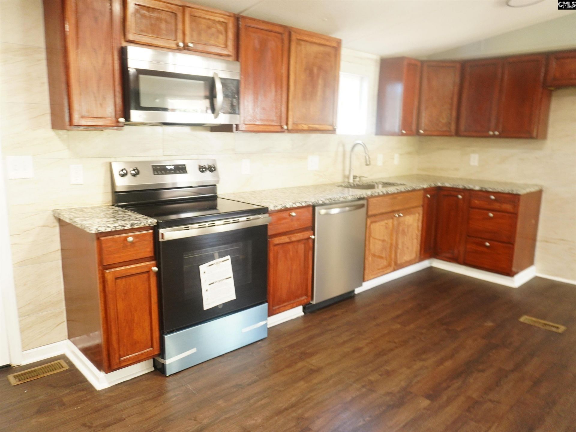 172 Glencrest Drive  Photo 6