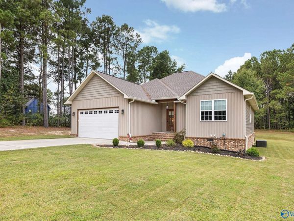 472 Country Club Road, Albertville, AL 35951