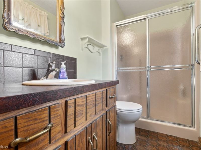 5727 Eastview Street, Louisville, OH 44641 Photo 19
