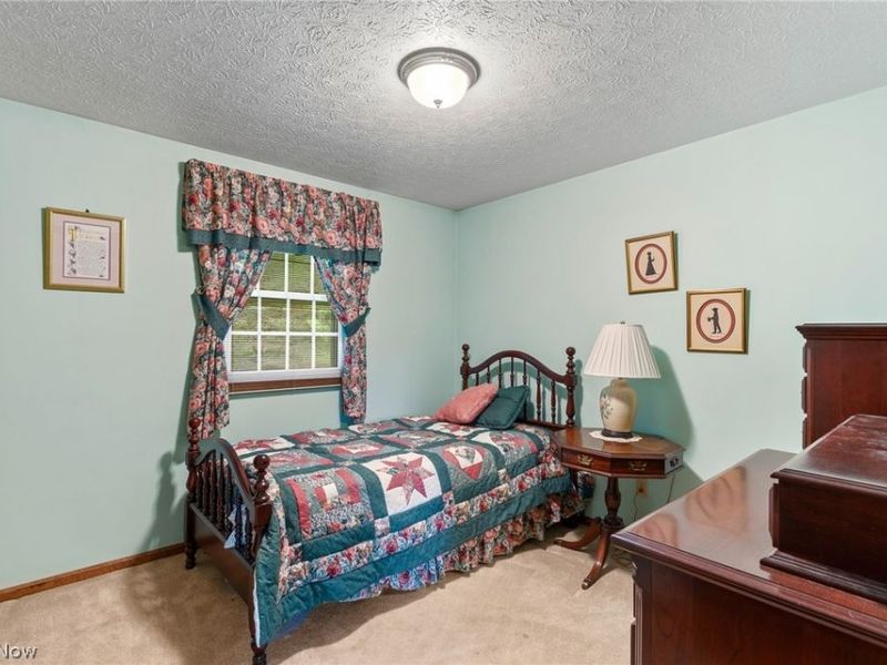 5727 Eastview Street, Louisville, OH 44641 Photo 20