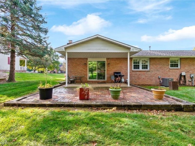 5727 Eastview Street, Louisville, OH 44641 Photo 5