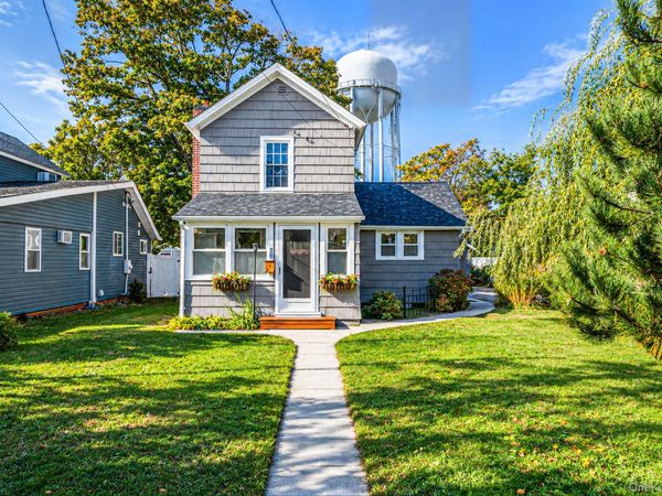 26 Nottingham Avenue , Patchogue, NY 11772