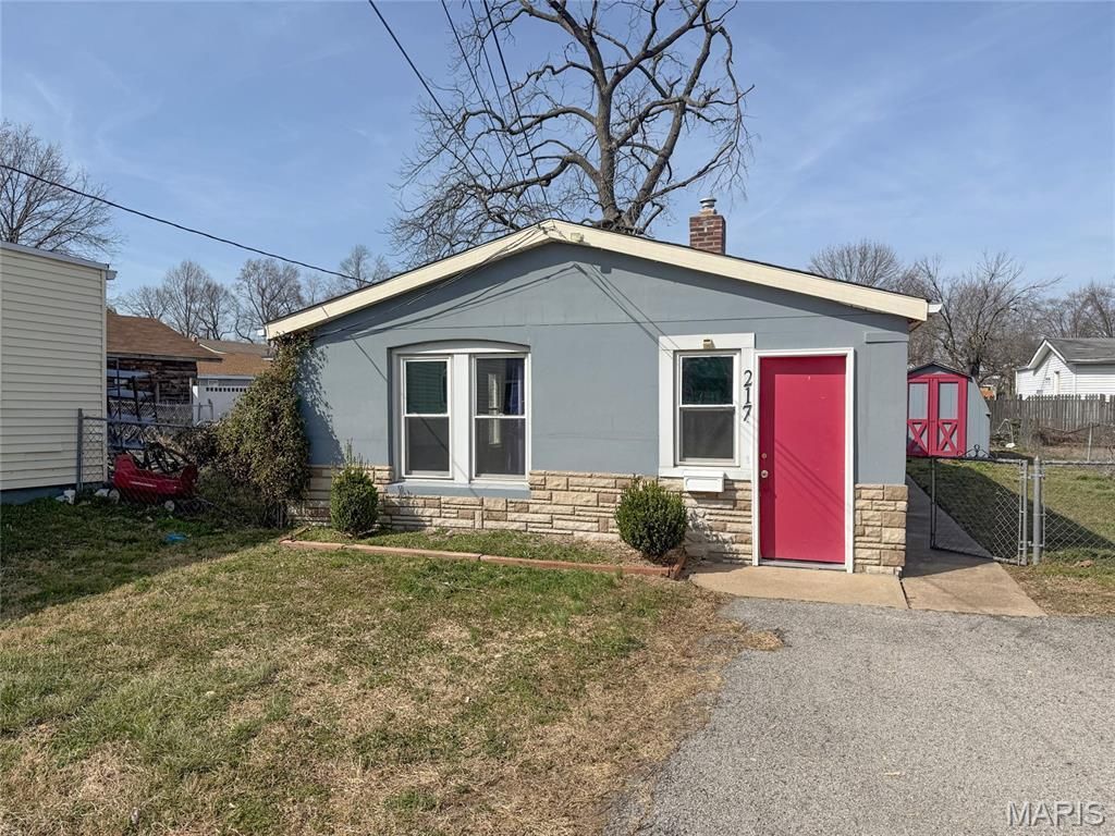 217 W Arlee Avenue , Saint Louis, MO 63125 Main Photo