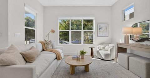 17 Fischbacher St, Sacramento, CA 95816 Photo