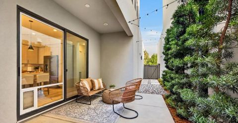 17 Fischbacher St, Sacramento, CA 95816 Photo