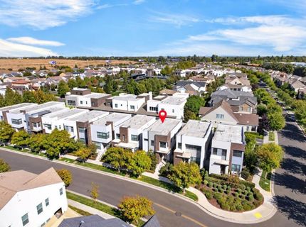 17 Fischbacher St, Sacramento, CA 95816 Photo
